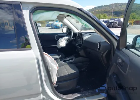 2021 Ford Bronco Sport Big Bend z USA, uszkodzony, nr VIN 3FMCR9B61MRA84520